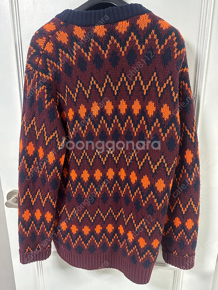 <정품> 프라다 니트 가디건 판매합니다!!--1