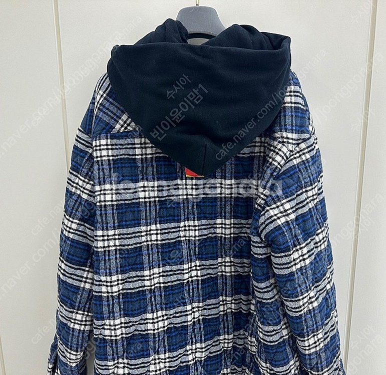오프화이트 OMEA201F19F33003 블루 누빔 체...--3