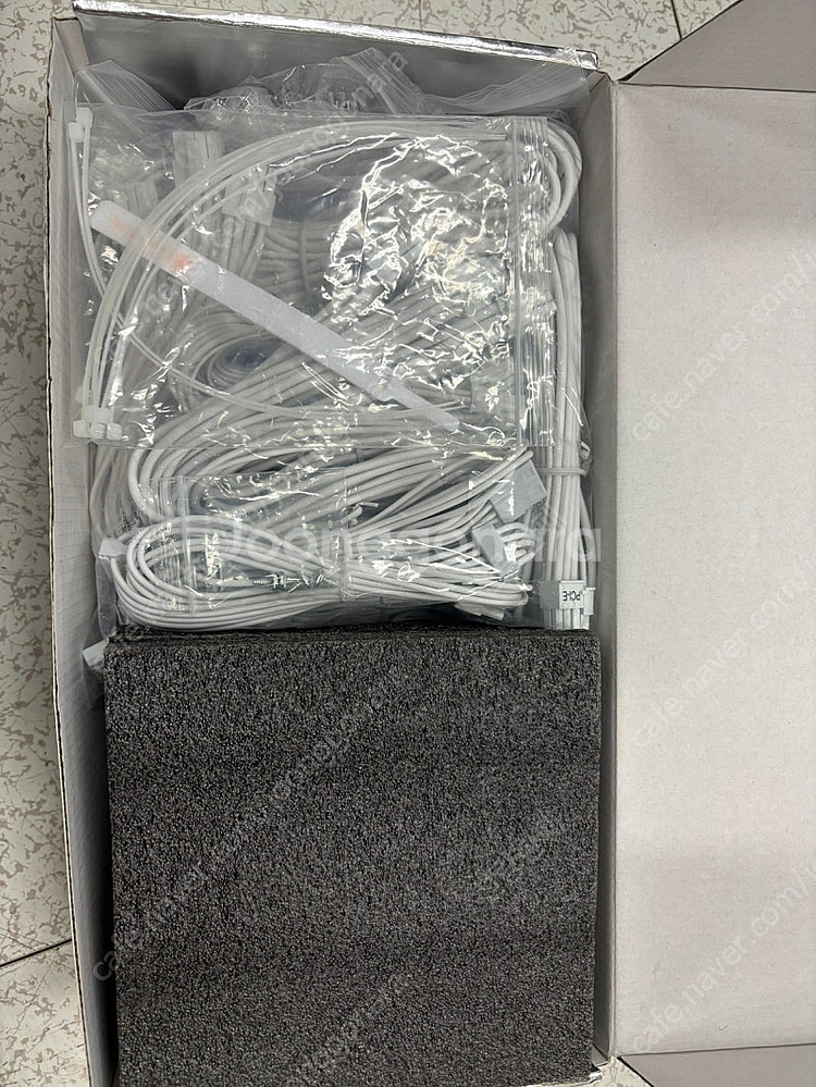 맥스엘리트 맥스웰 Duke 1000w 플래티넘 ATX3...--3