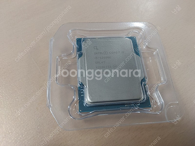 인텔 12세대 i5-12600K 벌크 CPU 택배비포함...--0