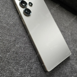 갤럭시S25 울트라 자급제 512GB 택포 130만원