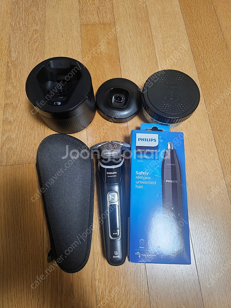 필립스 전기면도기 S9977 + 코털제거기 팝니다--0