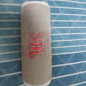 JBL FLIP6 블루투스 스피커를 5만원에 팝니다.