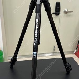 맨프로토 카본 삼각대 팝니다. Manfrotto MT290XTC3