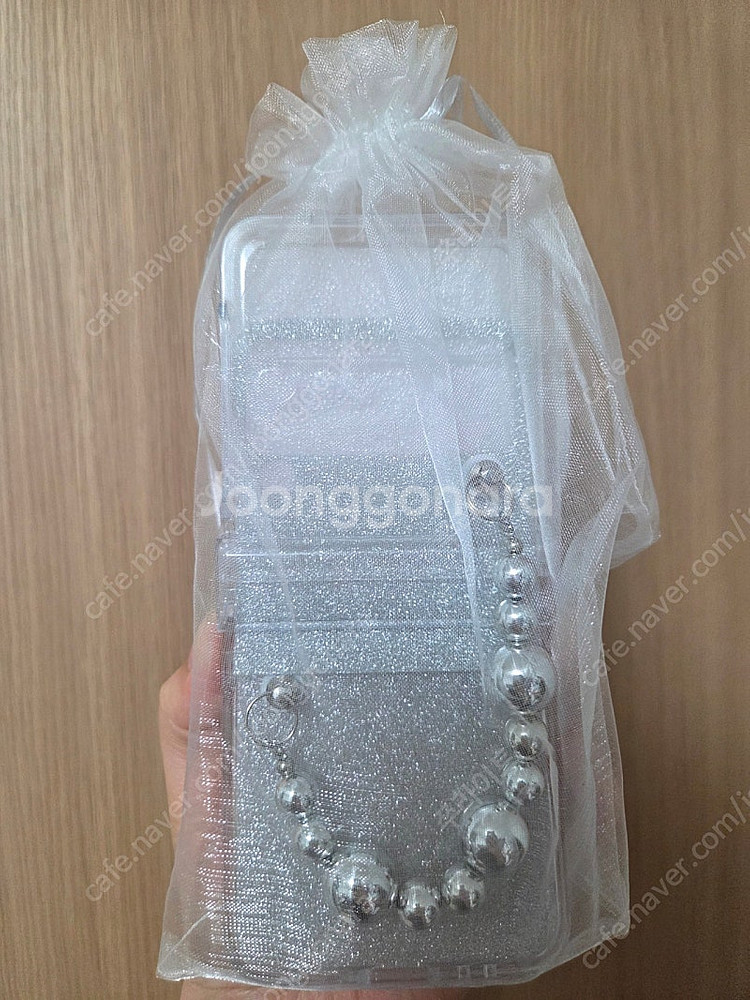 (새상품/쿨거래시택포)갤럭시 플립3 케이스 구슬스트랩--0