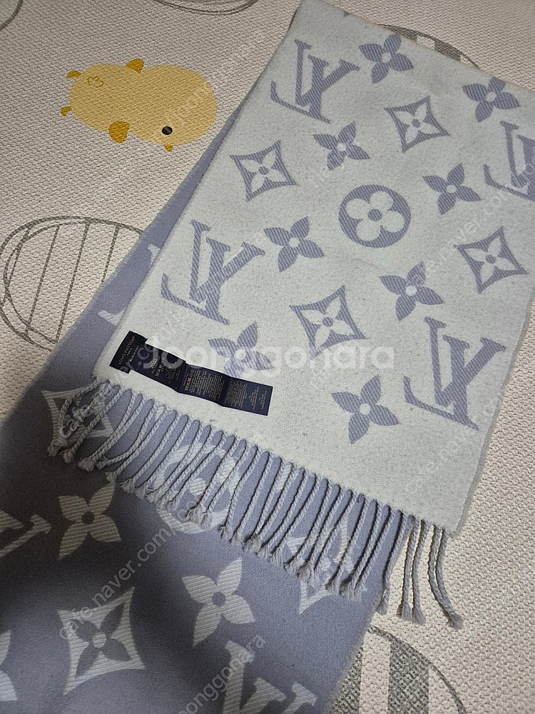 루이비통 목도리 에센셜 스카프 M77727 팝니다--1