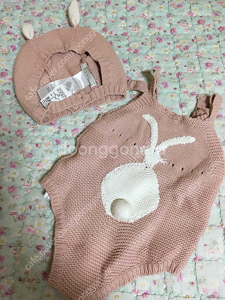 스텔라맥카트니 키즈 토끼롬퍼 토끼슈트 바디슈트 + 모자...--1