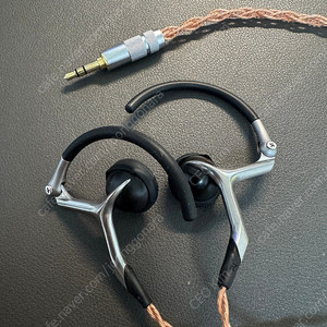 젠하이저 Sennheiser 이어폰 OMX980 정품 팝니다.