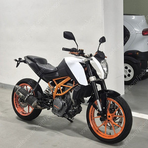 2017년식 KTM 듀크390 ABS 판매합니다.