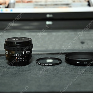 니콘 AF 20mm 2.8 D 랜즈입니다.