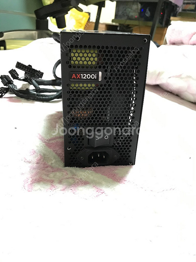 커세어 AX1200i 팝니다.--3