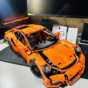 레고 테크닉 포르쉐 911 GT3 RS