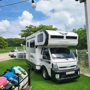 지바코코하이벙커 캠핑카 23년7월식 6400km 주행 5590만원에 팝니다.