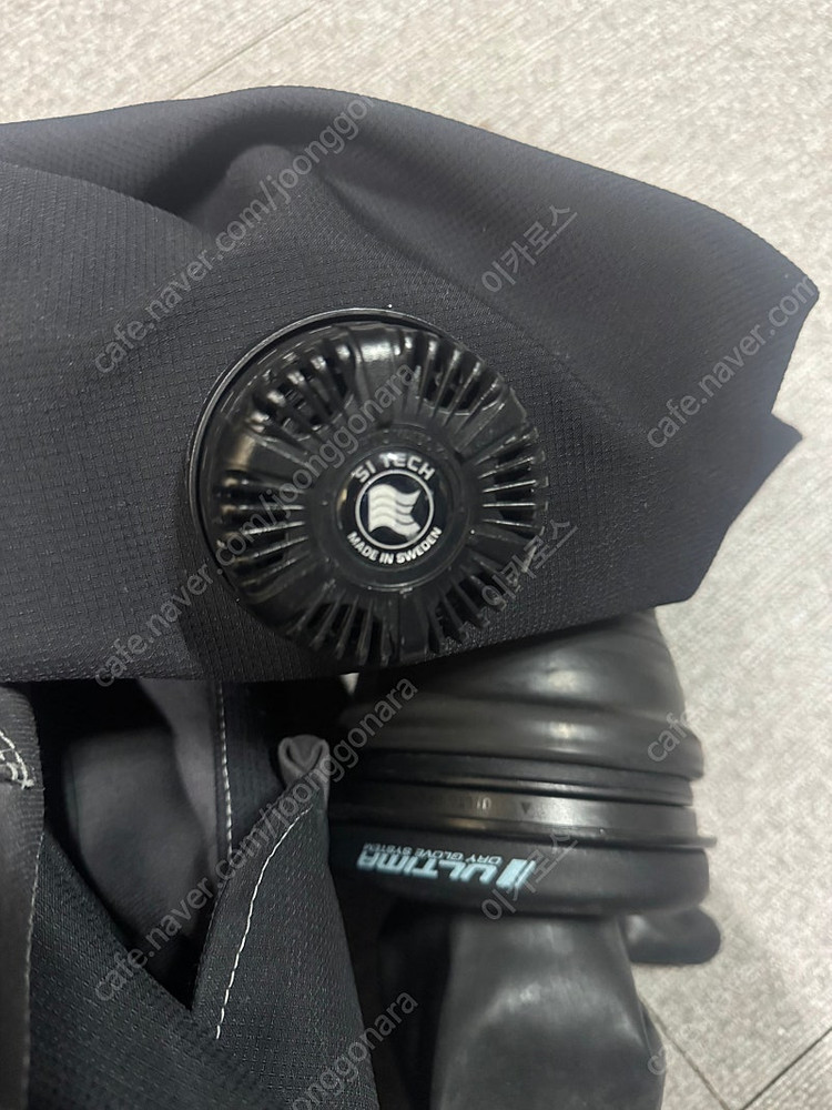 산티 이라이트 플러스 드라이슈트 판매합니다--8