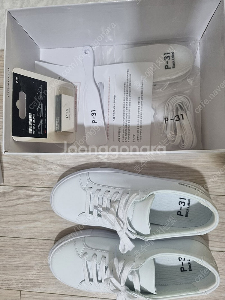 p-31 운동화 240사이즈 5cm--0