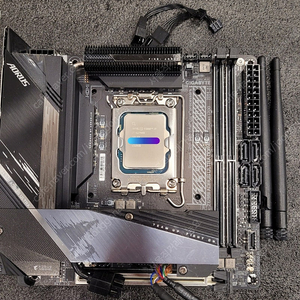 i7 12700k z690i 세트로 팝니다