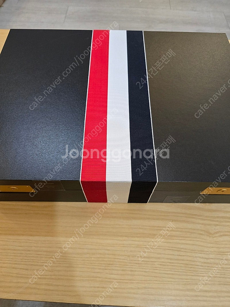 갤럭시Z폴드5톰브라운에디션512gb 국내판풀세트단순개봉...--2