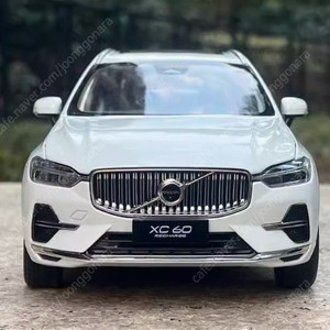 1:18 볼보 XC60 RECHARGE 화이트 다이캐스트 미사용 새상품