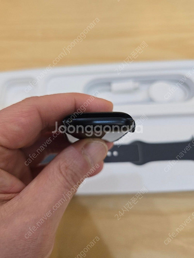 애플워치se2미드나잇블랙44mm 미드나잇블랙스포츠밴드 중고판매합니다--4