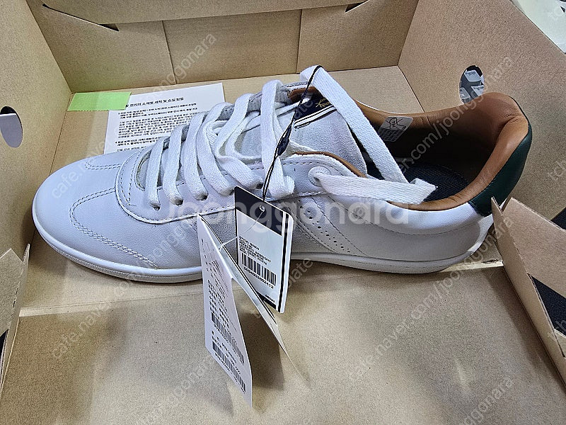 정품 프레드페리 운동화 B3200 레더 사이즈 260 팝니다! (새상품)--0