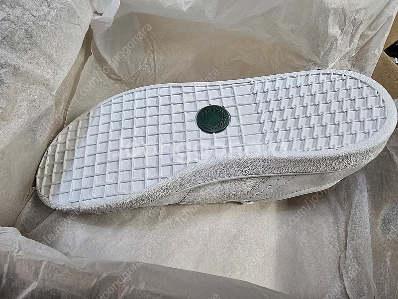 정품 프레드페리 운동화 B3200 레더 사이즈 260 팝니다! (새상품)--2