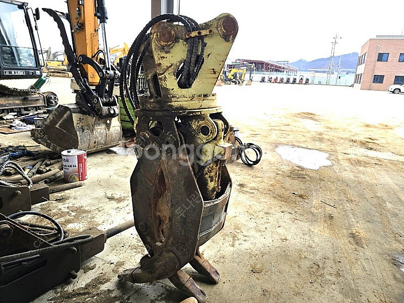 06 회전집게 대한중공업 중고굴삭기 어태치먼트--1