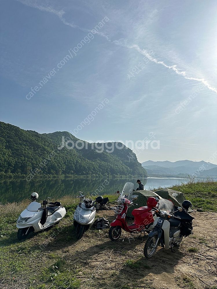 슈퍼커브22년식 공장도색 풀튜닝 팔아요--5