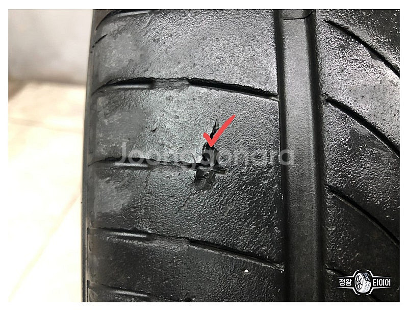 중고타이어 한국타이어 벤투스S2AS 245/45R20 ...--0