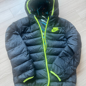 나이키 키즈 리버시블 패딩 s사이즈