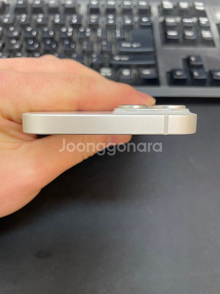 아이폰14 화이트 128GB 상태좋은 중고45만팝니다.--4