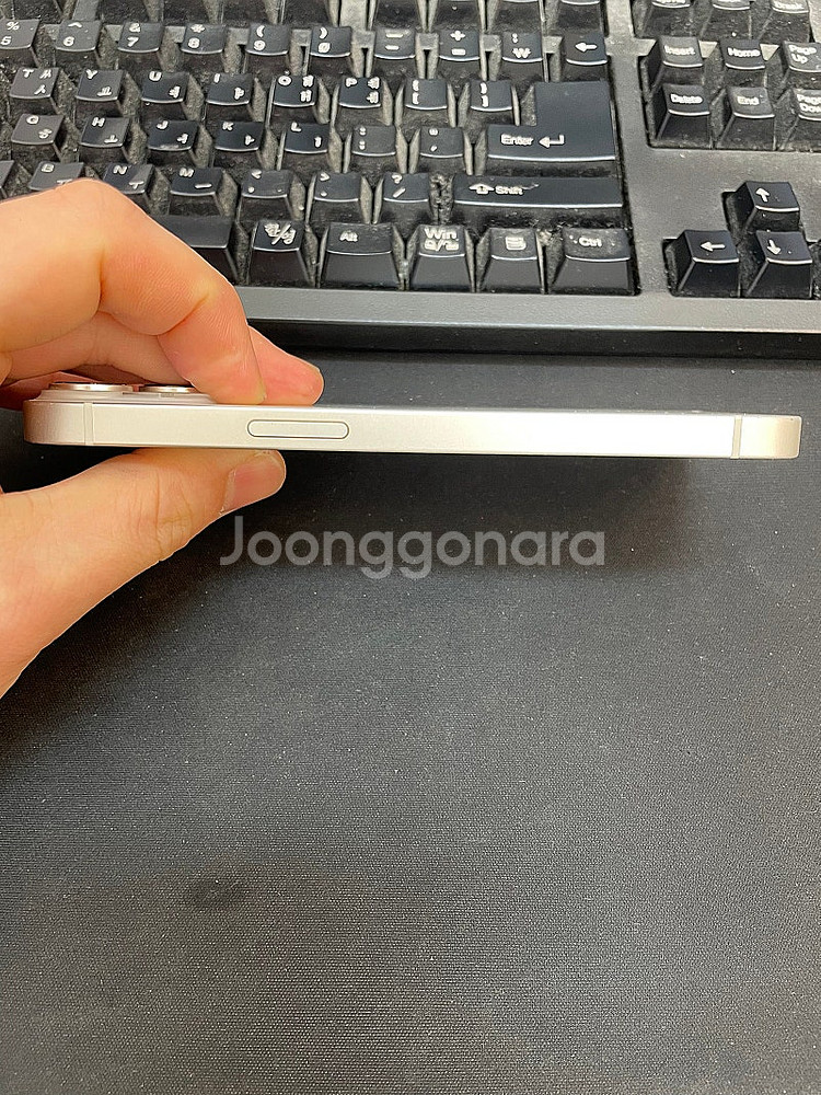 아이폰14 화이트 128GB 상태좋은 중고45만팝니다.--5