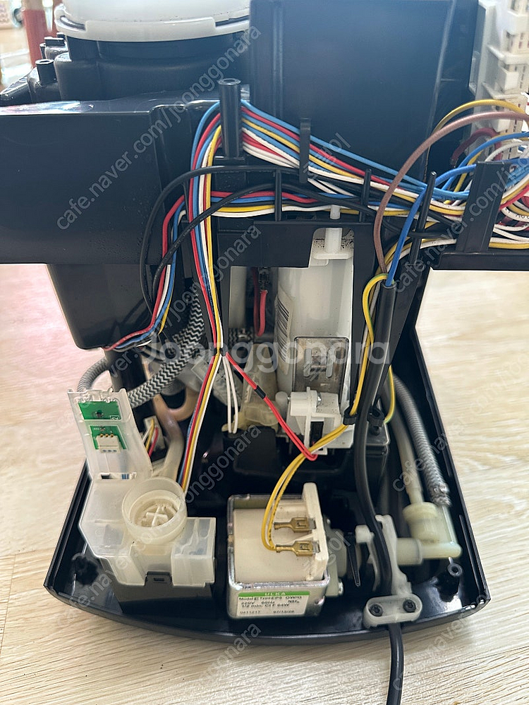 테팔 커피머신 EX815BKR 내부 분해청소 완료--5