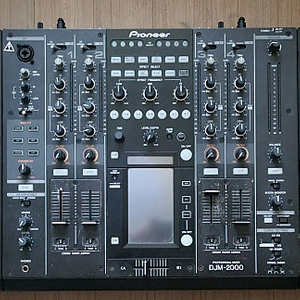 A급 cdj2000 x 2 , djm2000 셋트로 판매 합니다.