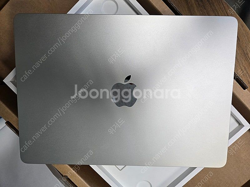 맥북에어 M2 13인치 512GB, 16GB램, 스타라...--3