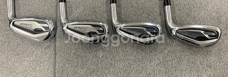 타이틀리스트 2세대 T300 NS880AMC PXG스탠드백 포함--1