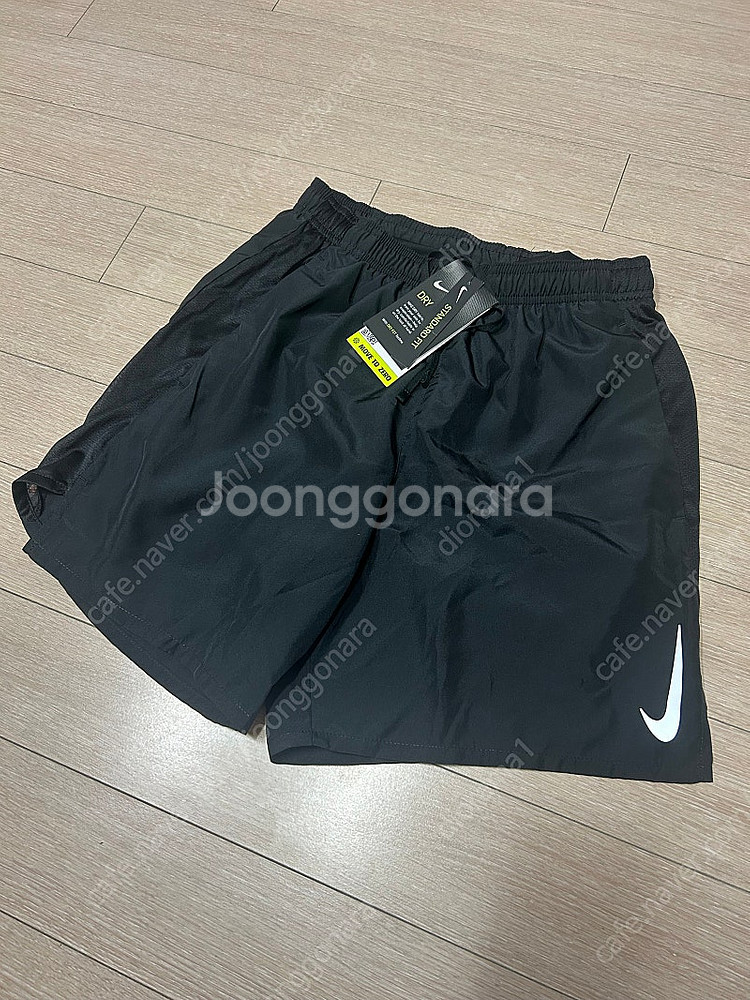 나이키 러닝 챌린저 7인치 쇼츠 aj7688-010 새...--1