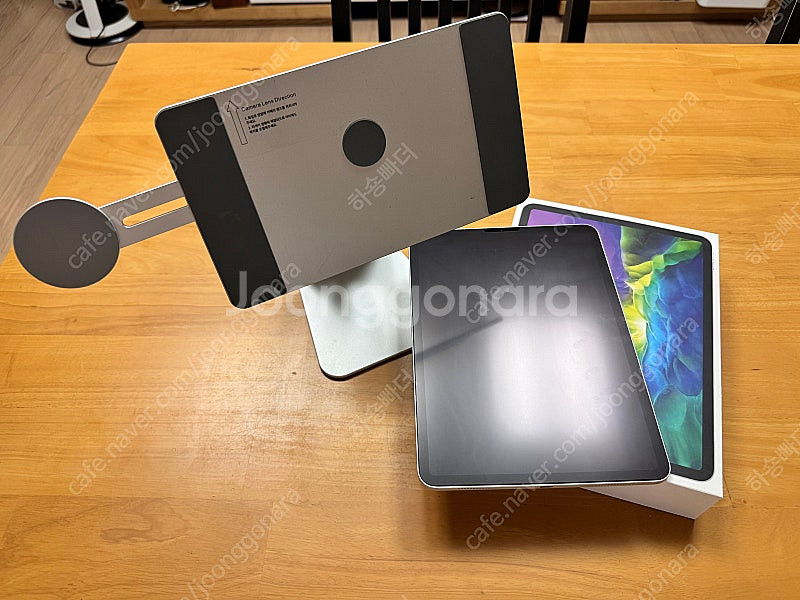 아이패드프로 11인치 2세대 128gb wifi 팝니다--0