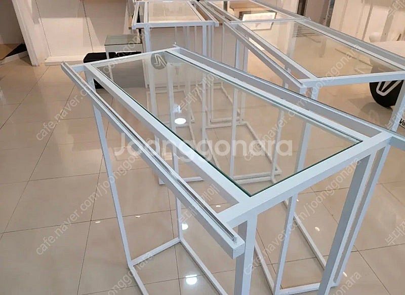 화이트 유리선반 양면행거 옷가게 의류매장 철제 여성복 ...--1