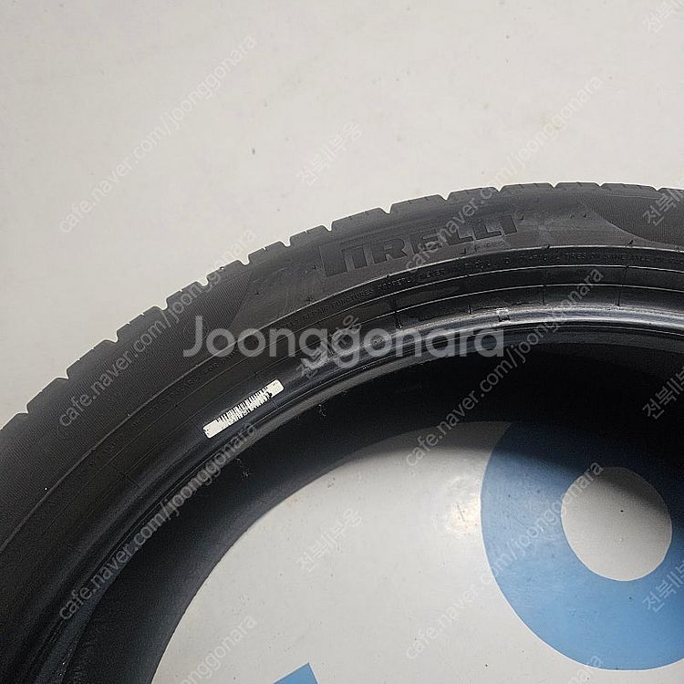 245 40 R20 피렐리 피제로올시즌2짝--3