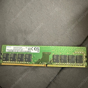 삼성 램 DDR4 16gb 3200 1개팝니다