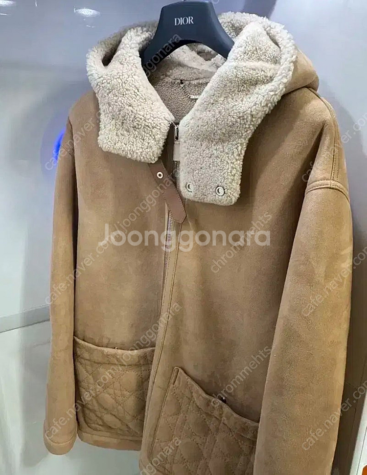 디올 까나쥬 시어링 무스탕 자켓 52 (택 보유)--0