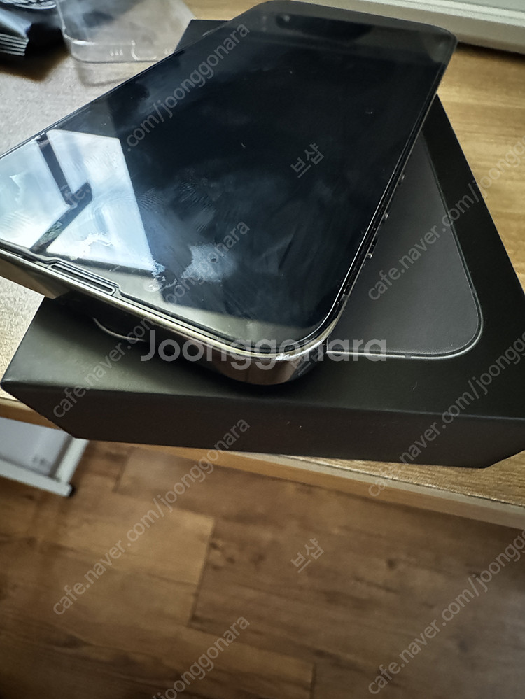 아이폰13프로 그래파이트 128gb 판매합니다--2