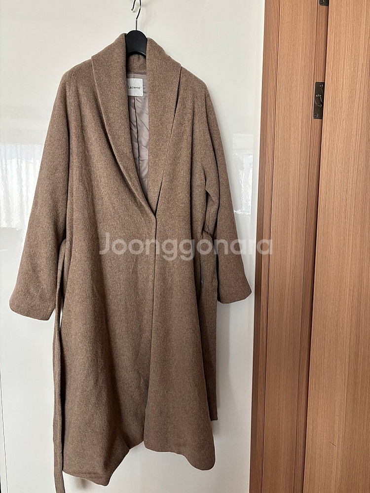 라씨엔토 울&캐시미어&라쿤 블렌드 로브 숄카라 롱코트 런칭가299,000원 (새옷) 109000원--6