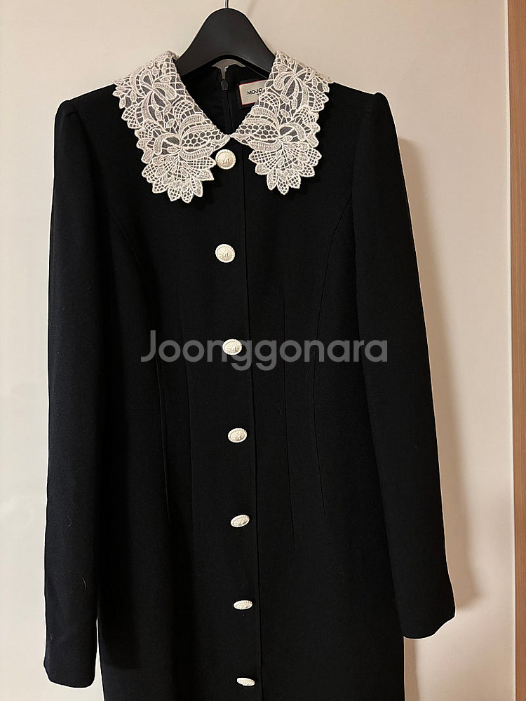 모조에스핀 레이스 카라 단추 롱원피스 결혼식 하객룩 오피스룩 경조사 189000원 정가699,000원--2