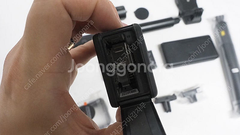 DJI 오즈모 액션4 어드벤처 콤보 풀박스 + 추가 악...--7