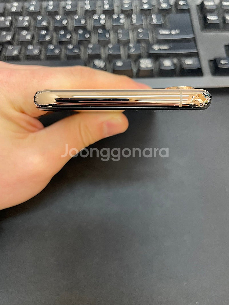아이폰XS 골드 256GB 상태좋은 중고24만팝니다.--3