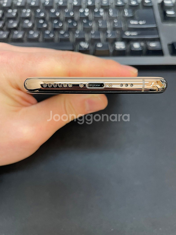 아이폰XS 골드 256GB 상태좋은 중고24만팝니다.--5