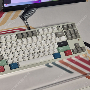 luminkey80 WKL / E-Retro White 베어본 + mz y3 + SW 파운데이션 R2