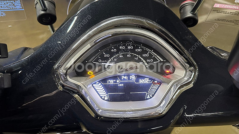 베스파 신형 gts300 스마트키 24년식 23년등록--7