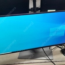 DELL U2718Q 27인치 4K 피벗 모니터 판매 합니다